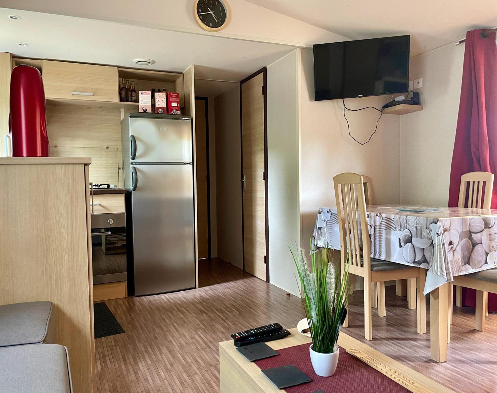 Mobilhome Jf64 40M2 Camping Familial Les Mathes Buitenkant foto
